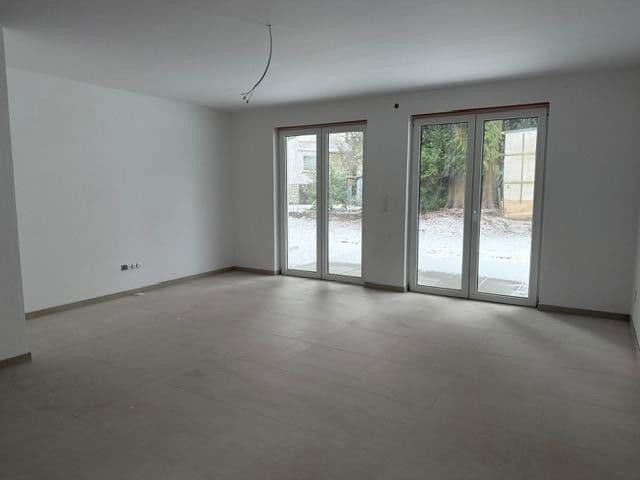 Prodej domu 166 m², pozemek 280 m², Graf-Stauffenberg-Ring 83, Bad Homburg vor der Höhe, Hessen Prodej domu 166 m², pozemek 280 m², Graf-Stauffenberg-Ring 83, Bad Homburg vor der Höhe, Hessen
