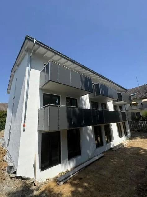 Prodej domu 166 m², pozemek 280 m², Graf-Stauffenberg-Ring 83, Bad Homburg vor der Höhe, Hessen Prodej domu 166 m², pozemek 280 m², Graf-Stauffenberg-Ring 83, Bad Homburg vor der Höhe, Hessen