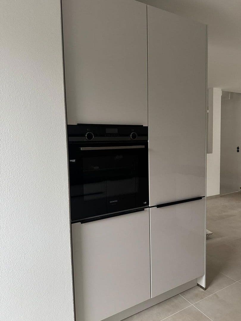 Prodej domu 166 m², pozemek 280 m², Graf-Stauffenberg-Ring 83, Bad Homburg vor der Höhe, Hessen Prodej domu 166 m², pozemek 280 m², Graf-Stauffenberg-Ring 83, Bad Homburg vor der Höhe, Hessen