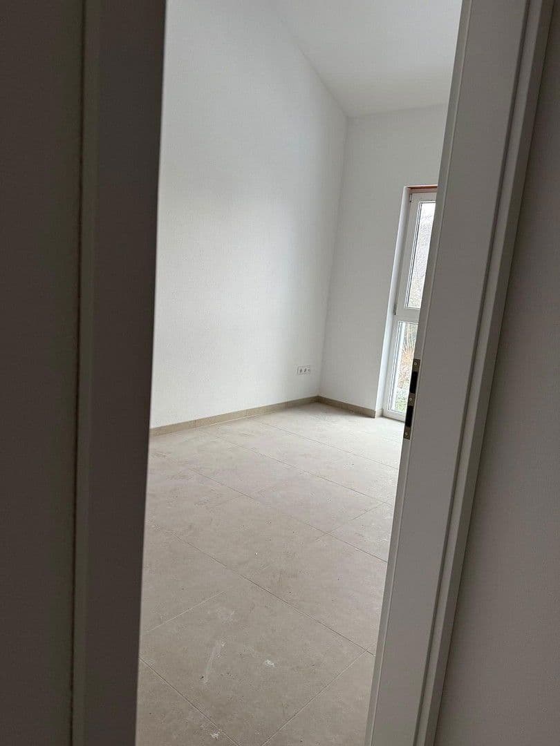Prodej domu 166 m², pozemek 280 m², Graf-Stauffenberg-Ring 83, Bad Homburg vor der Höhe, Hessen Prodej domu 166 m², pozemek 280 m², Graf-Stauffenberg-Ring 83, Bad Homburg vor der Höhe, Hessen