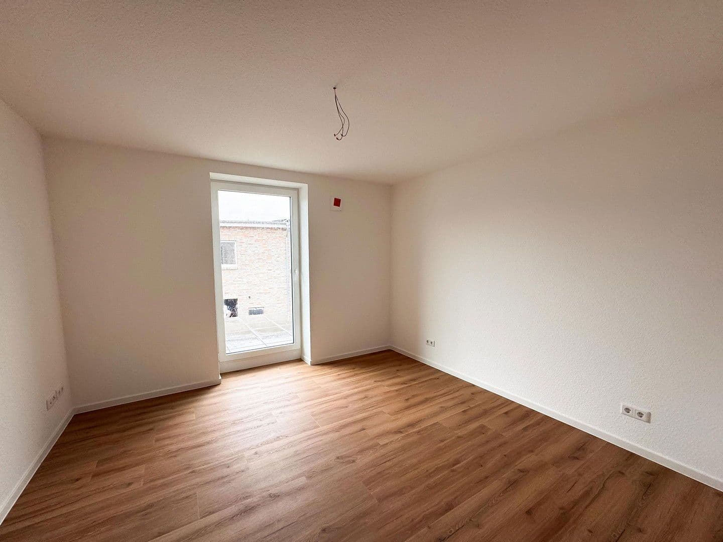Pronájem bytu 2+1 74 m², Hauptstr. 27, Groß Rheide, Šlesvicko-Holštýnsko Pronájem bytu 2+1 74 m², Hauptstr. 27, Groß Rheide, Šlesvicko-Holštýnsko