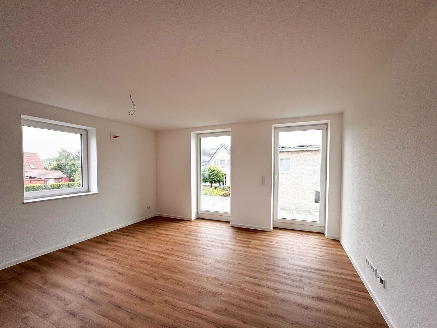 Pronájem bytu 2+1 74 m², Hauptstr. 27, Groß Rheide, Šlesvicko-Holštýnsko Pronájem bytu 2+1 74 m², Hauptstr. 27, Groß Rheide, Šlesvicko-Holštýnsko