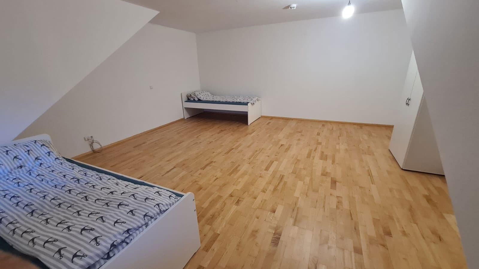 Pronájem bytu 4+1 80 m², Reinschmiedstraße, Vohburg an der Donau, Bavorsko Pronájem bytu 4+1 80 m², Reinschmiedstraße, Vohburg an der Donau, Bavorsko