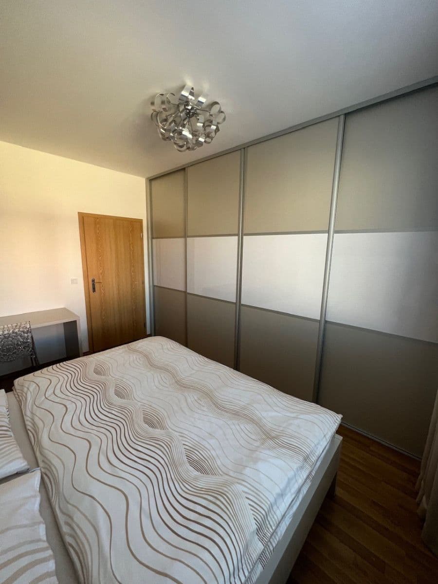 Pronájem bytu 2+kk 68 m², Podlesí II, Zlín, Zlínský kraj Pronájem bytu 2+kk 68 m², Podlesí II, Zlín, Zlínský kraj