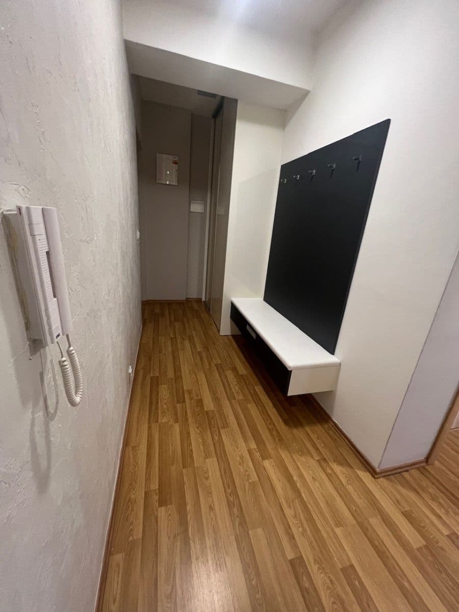 Pronájem bytu 2+kk 68 m², Podlesí II, Zlín, Zlínský kraj Pronájem bytu 2+kk 68 m², Podlesí II, Zlín, Zlínský kraj