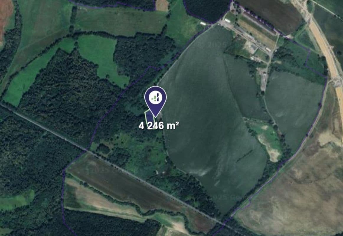 Prodej pozemku 4.246 m², Choryně, Zlínský kraj Prodej pozemku 4.246 m², Choryně, Zlínský kraj