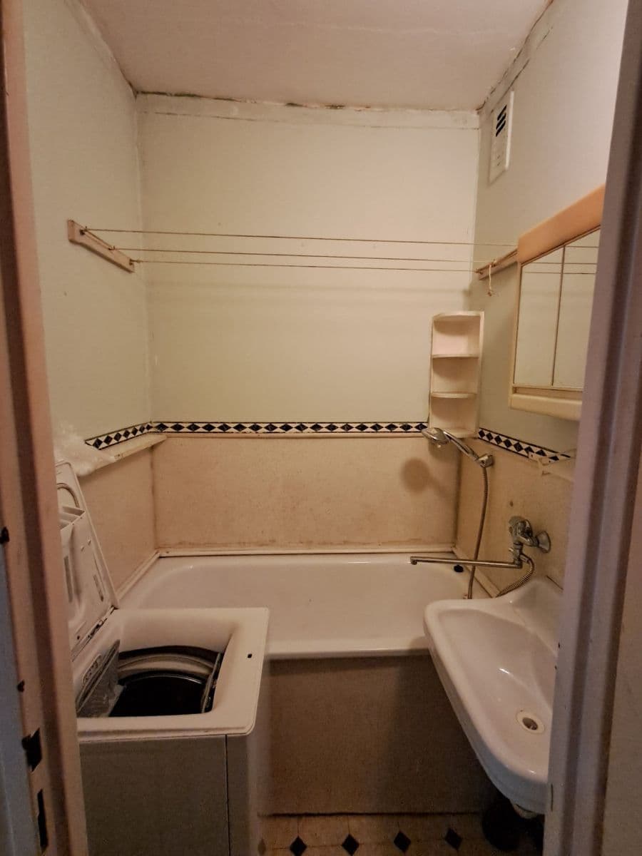 Prodej bytu 2+1 55 m², U Hřbitova, Jihlava, Kraj Vysočina Prodej bytu 2+1 55 m², U Hřbitova, Jihlava, Kraj Vysočina