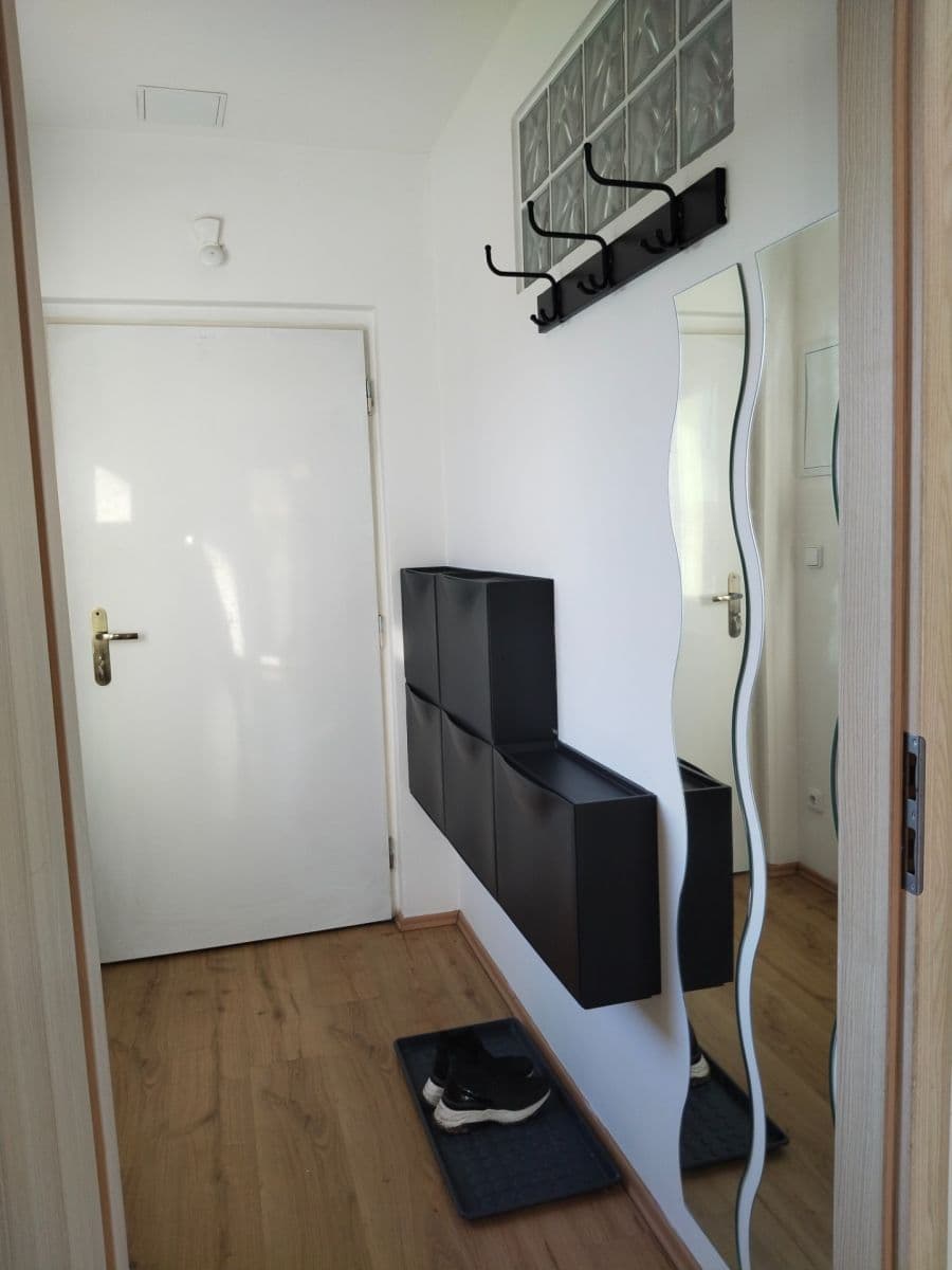 Pronájem bytu 2+kk 39 m², Mírové náměstí, Kouřim, Středočeský kraj Pronájem bytu 2+kk 39 m², Mírové náměstí, Kouřim, Středočeský kraj