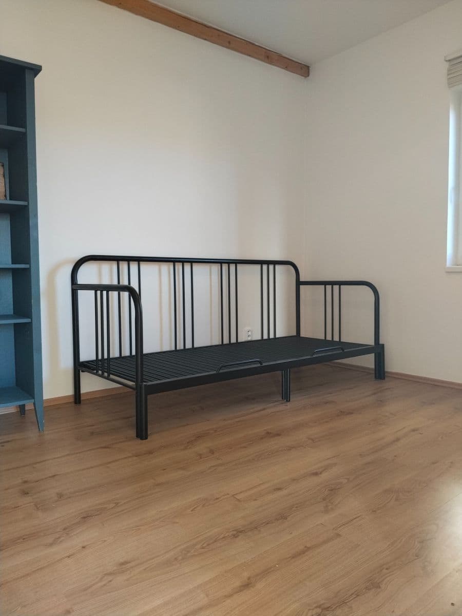 Pronájem bytu 2+kk 39 m², Mírové náměstí, Kouřim, Středočeský kraj Pronájem bytu 2+kk 39 m², Mírové náměstí, Kouřim, Středočeský kraj