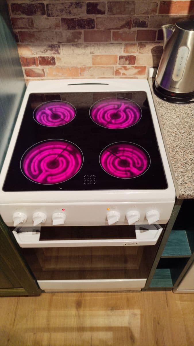 Pronájem bytu 2+kk 39 m², Mírové náměstí, Kouřim, Středočeský kraj Pronájem bytu 2+kk 39 m², Mírové náměstí, Kouřim, Středočeský kraj