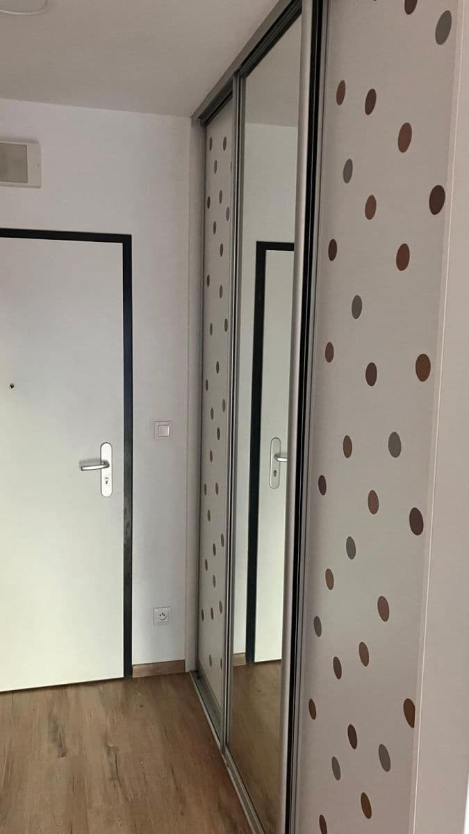 Pronájem bytu 2+1 44 m², Hraničná, Ružinov, Bratislavský kraj Pronájem bytu 2+1 44 m², Hraničná, Ružinov, Bratislavský kraj