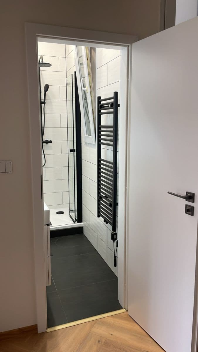 Pronájem bytu 2+kk 46 m², Jaromírova, Praha, Praha Pronájem bytu 2+kk 46 m², Jaromírova, Praha, Praha