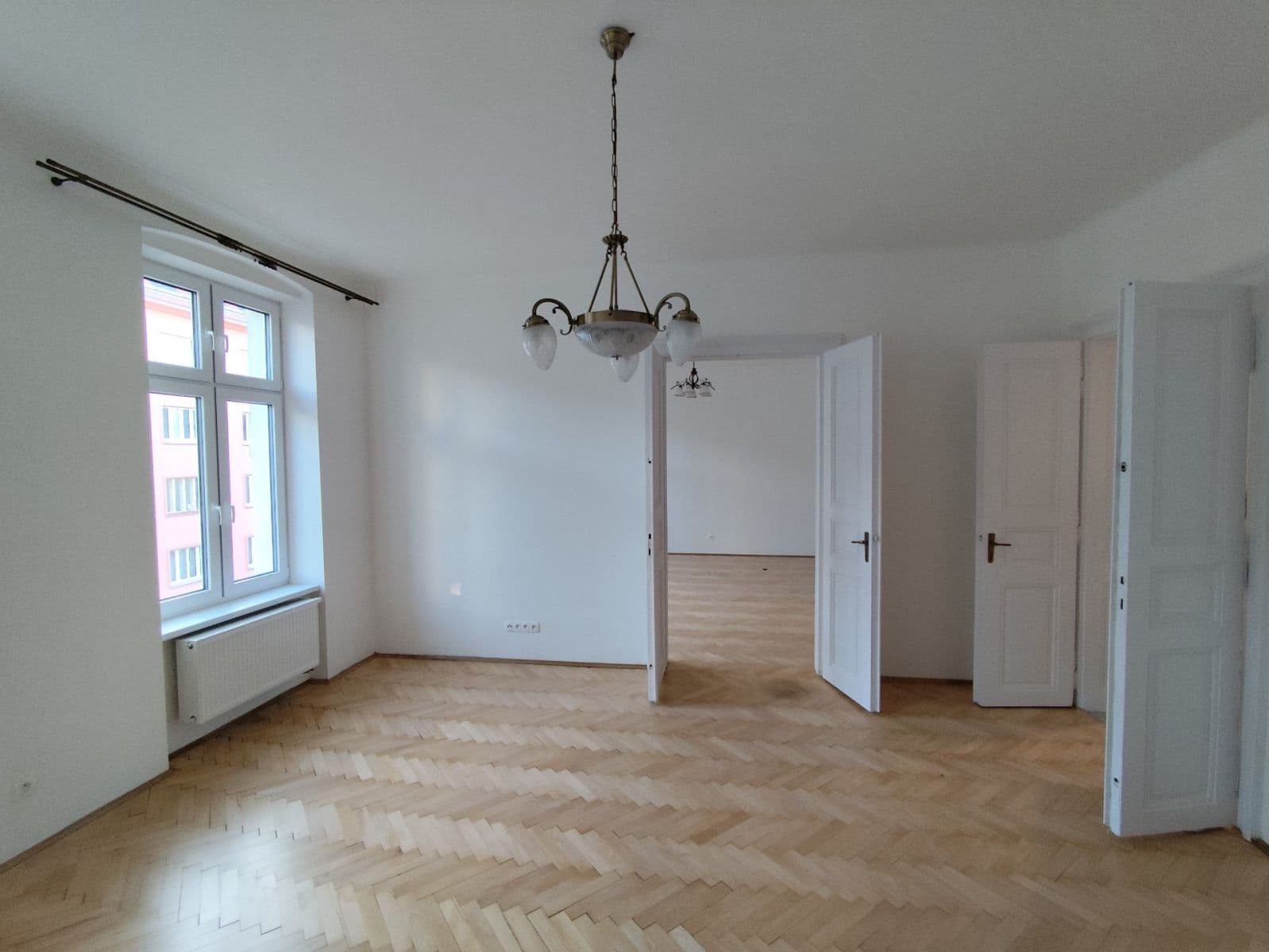 Pronájem bytu 3+1 100 m², Bratislava - mestská časť Staré Mesto, Bratislavský kraj Pronájem bytu 3+1 100 m², Bratislava - mestská časť Staré Mesto, Bratislavský kraj