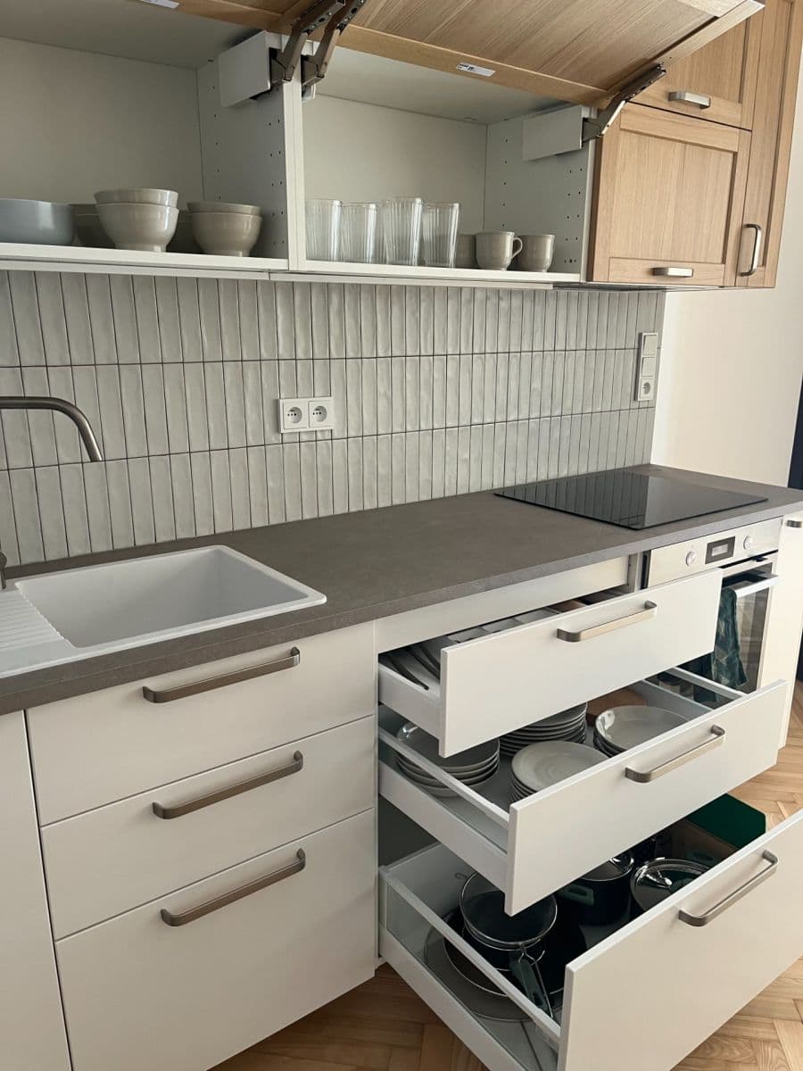 Pronájem bytu 5+kk 110 m², Hálkova, Praha, Praha Pronájem bytu 5+kk 110 m², Hálkova, Praha, Praha