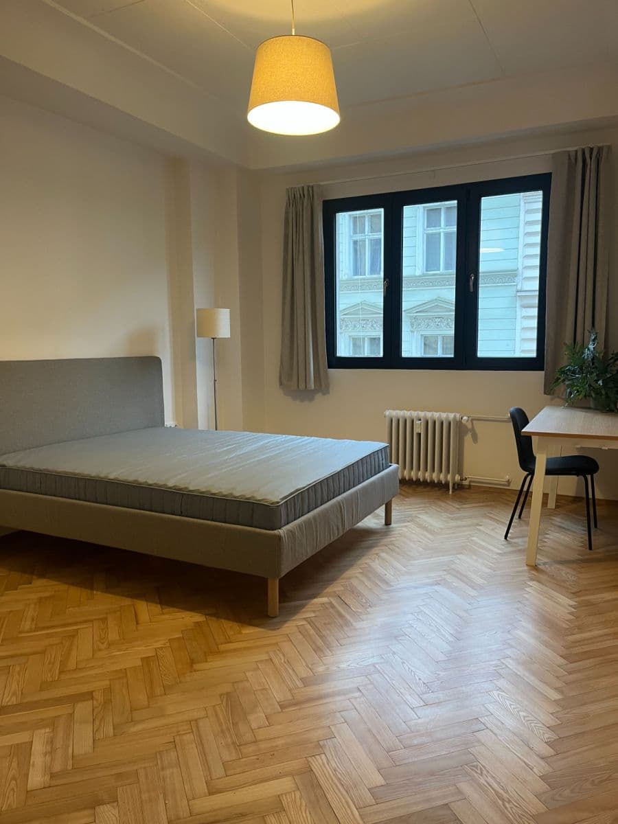 Pronájem bytu 5+kk 110 m², Hálkova, Praha, Praha Pronájem bytu 5+kk 110 m², Hálkova, Praha, Praha
