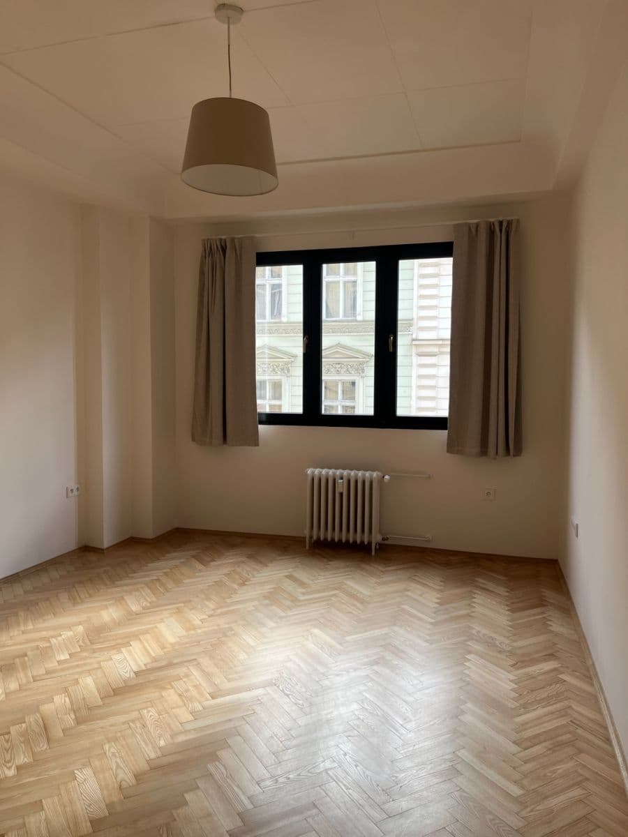 Pronájem bytu 5+kk 110 m², Hálkova, Praha, Praha Pronájem bytu 5+kk 110 m², Hálkova, Praha, Praha
