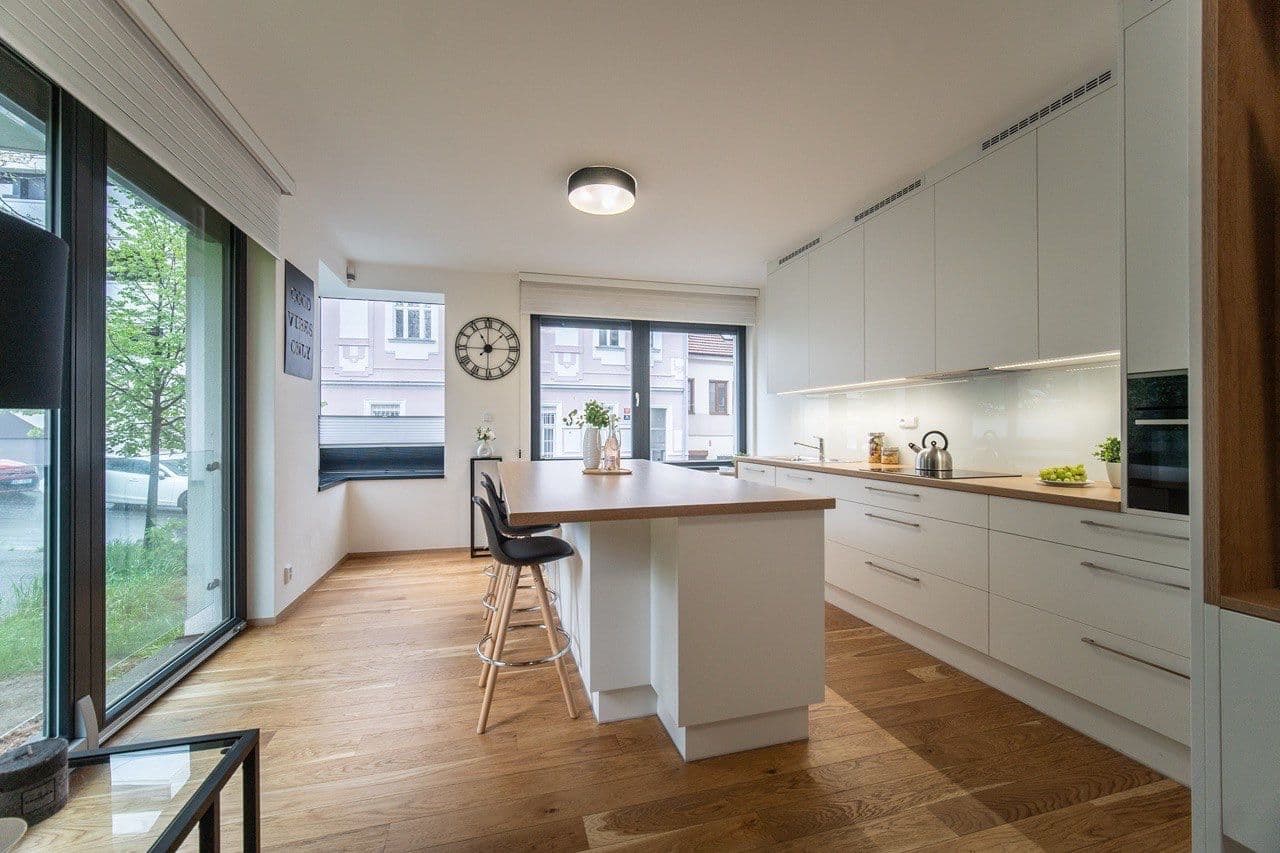 Pronájem bytu 3+kk 70 m², Primátorská, Praha, Praha Pronájem bytu 3+kk 70 m², Primátorská, Praha, Praha