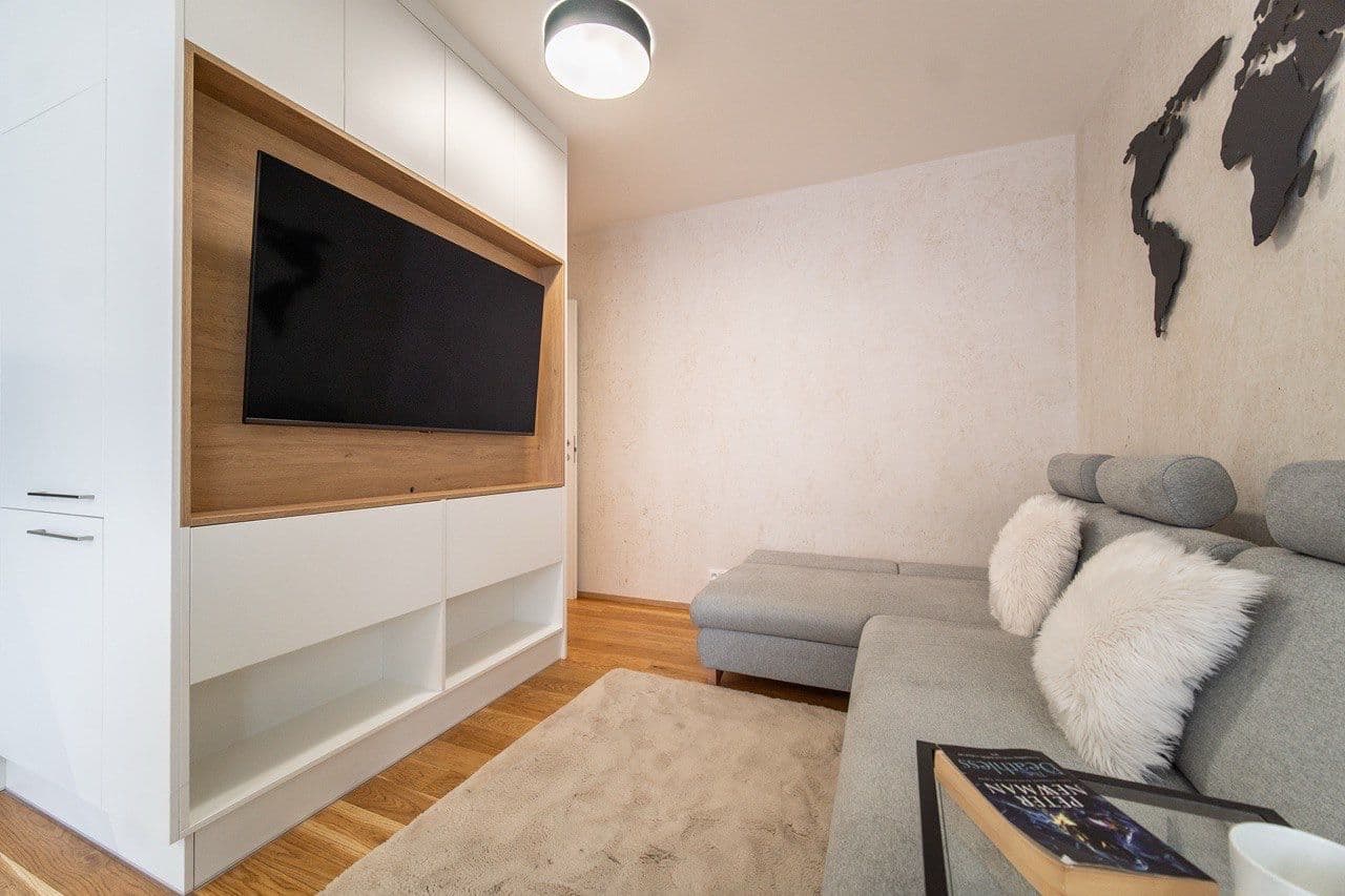 Pronájem bytu 3+kk 70 m², Primátorská, Praha, Praha Pronájem bytu 3+kk 70 m², Primátorská, Praha, Praha