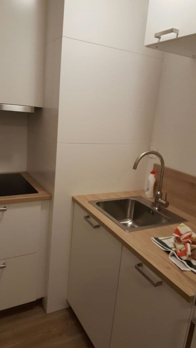 Pronájem bytu 2+1 38 m², Zdiměřická, Praha, Praha Pronájem bytu 2+1 38 m², Zdiměřická, Praha, Praha