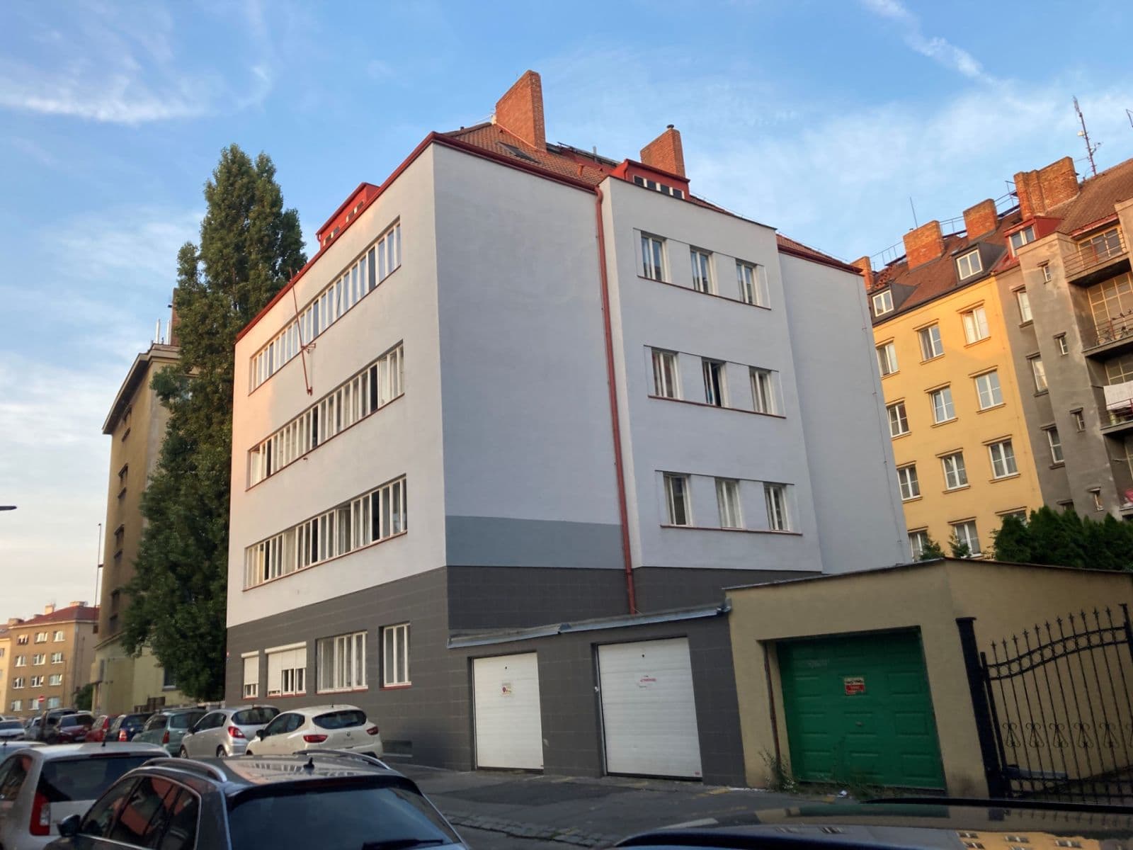 Pronájem bytu 4+1 100 m², Hradeckých, Praha, Praha Pronájem bytu 4+1 100 m², Hradeckých, Praha, Praha