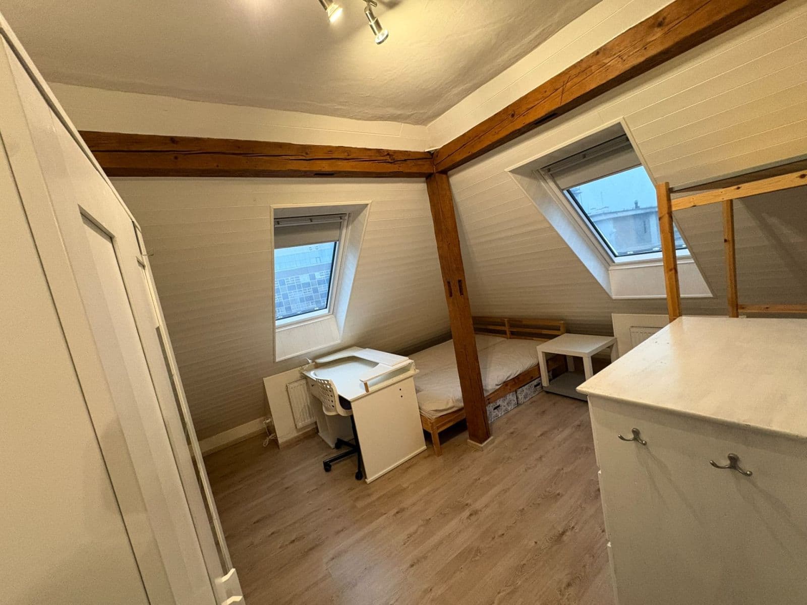 Pronájem bytu 4+1 100 m², Hradeckých, Praha, Praha Pronájem bytu 4+1 100 m², Hradeckých, Praha, Praha