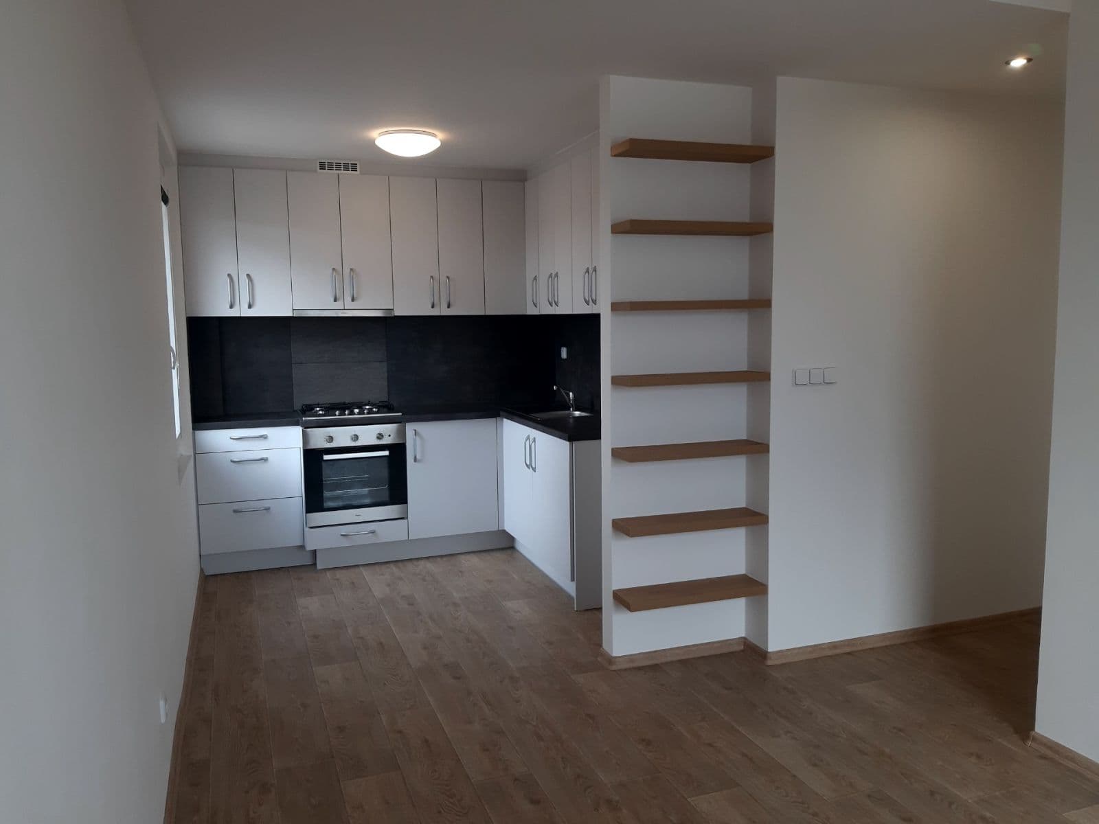 Pronájem bytu 2+kk 45 m², Palackého, Český Brod, Středočeský kraj Pronájem bytu 2+kk 45 m², Palackého, Český Brod, Středočeský kraj
