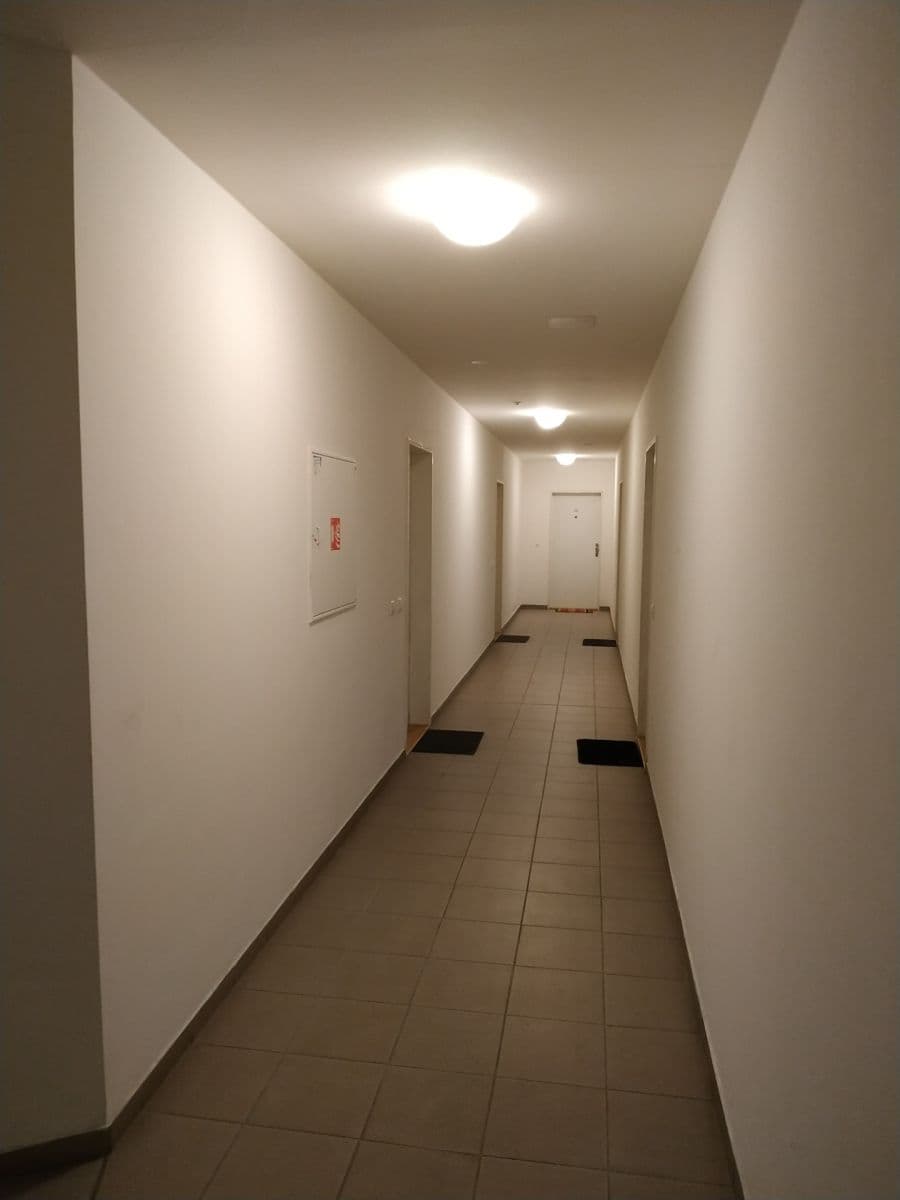 Pronájem bytu 1+kk 37 m², Kloboučnická, Praha, Praha Pronájem bytu 1+kk 37 m², Kloboučnická, Praha, Praha