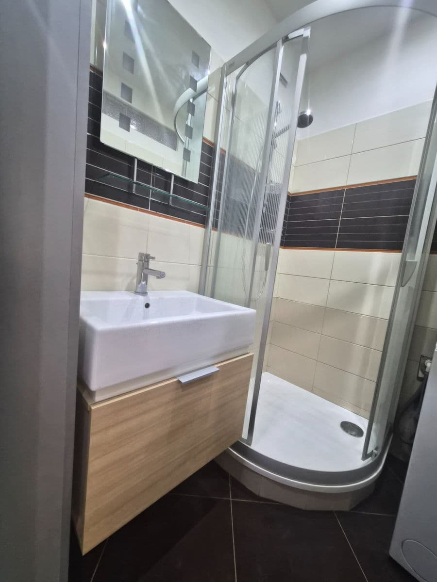 Pronájem bytu 2+1 50 m², Švermova, Beroun, Středočeský kraj Pronájem bytu 2+1 50 m², Švermova, Beroun, Středočeský kraj