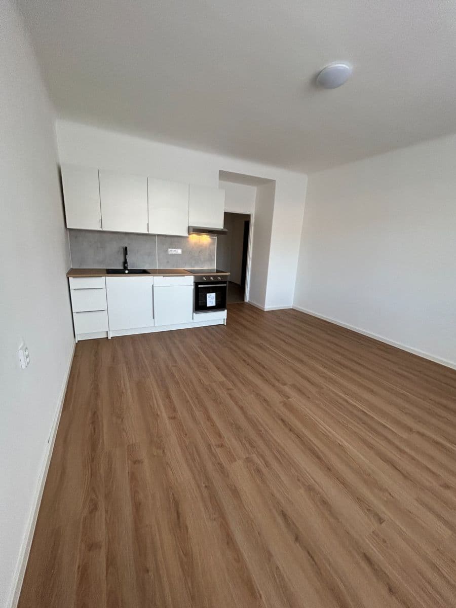 Prodej bytu 1+kk 32 m², Kolbenova, Praha, Praha Prodej bytu 1+kk 32 m², Kolbenova, Praha, Praha