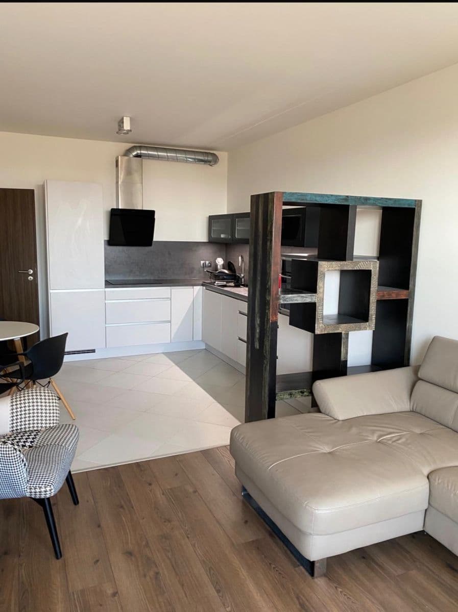 Pronájem bytu 2+kk 53 m², Honzíkova, Praha, Praha Pronájem bytu 2+kk 53 m², Honzíkova, Praha, Praha