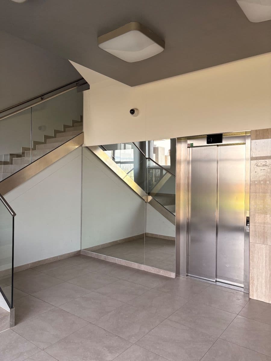 Pronájem bytu 2+kk 53 m², Honzíkova, Praha, Praha Pronájem bytu 2+kk 53 m², Honzíkova, Praha, Praha