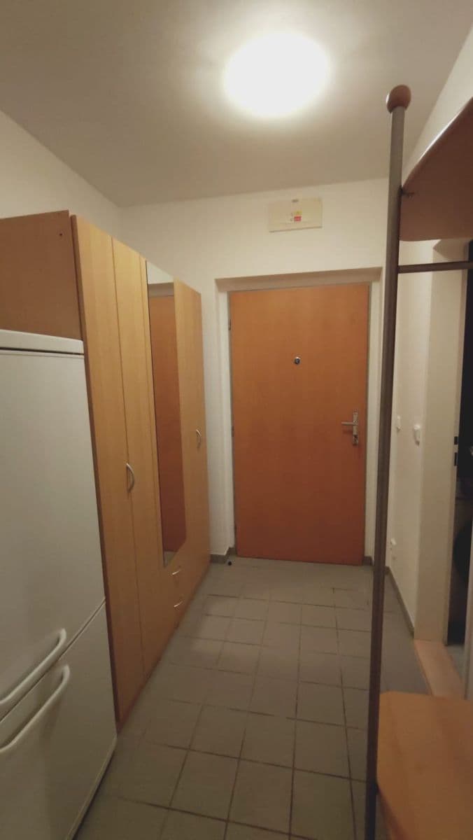 Pronájem bytu 1+kk 34 m², Sluneční náměstí, Praha, Praha Pronájem bytu 1+kk 34 m², Sluneční náměstí, Praha, Praha