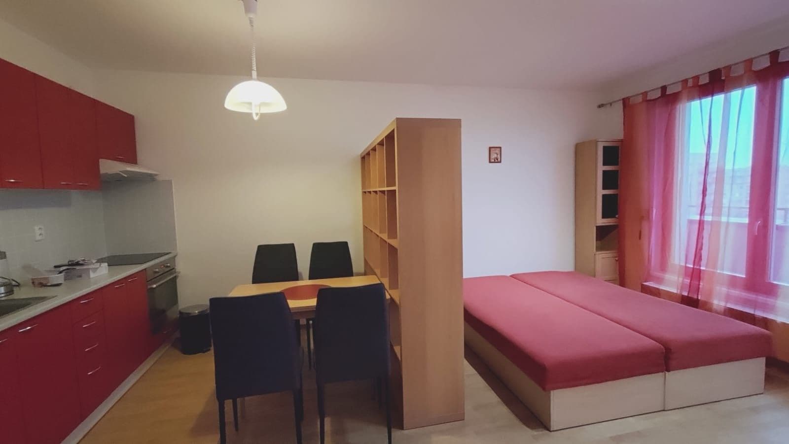 Pronájem bytu 1+kk 34 m², Sluneční náměstí, Praha, Praha Pronájem bytu 1+kk 34 m², Sluneční náměstí, Praha, Praha