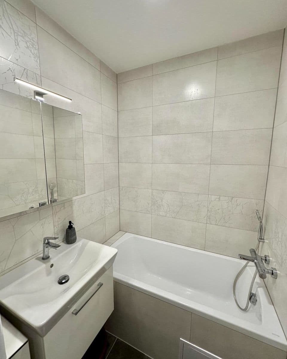 Prodej bytu 2+1 57 m², Souběžná, Brno, Jihomoravský kraj Prodej bytu 2+1 57 m², Souběžná, Brno, Jihomoravský kraj