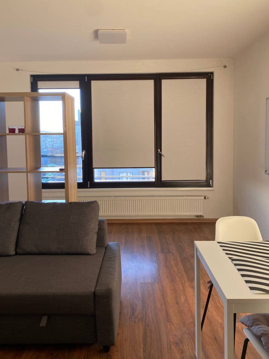 Pronájem bytu 1+kk 38 m², Sousedíkova, Praha, Praha Pronájem bytu 1+kk 38 m², Sousedíkova, Praha, Praha