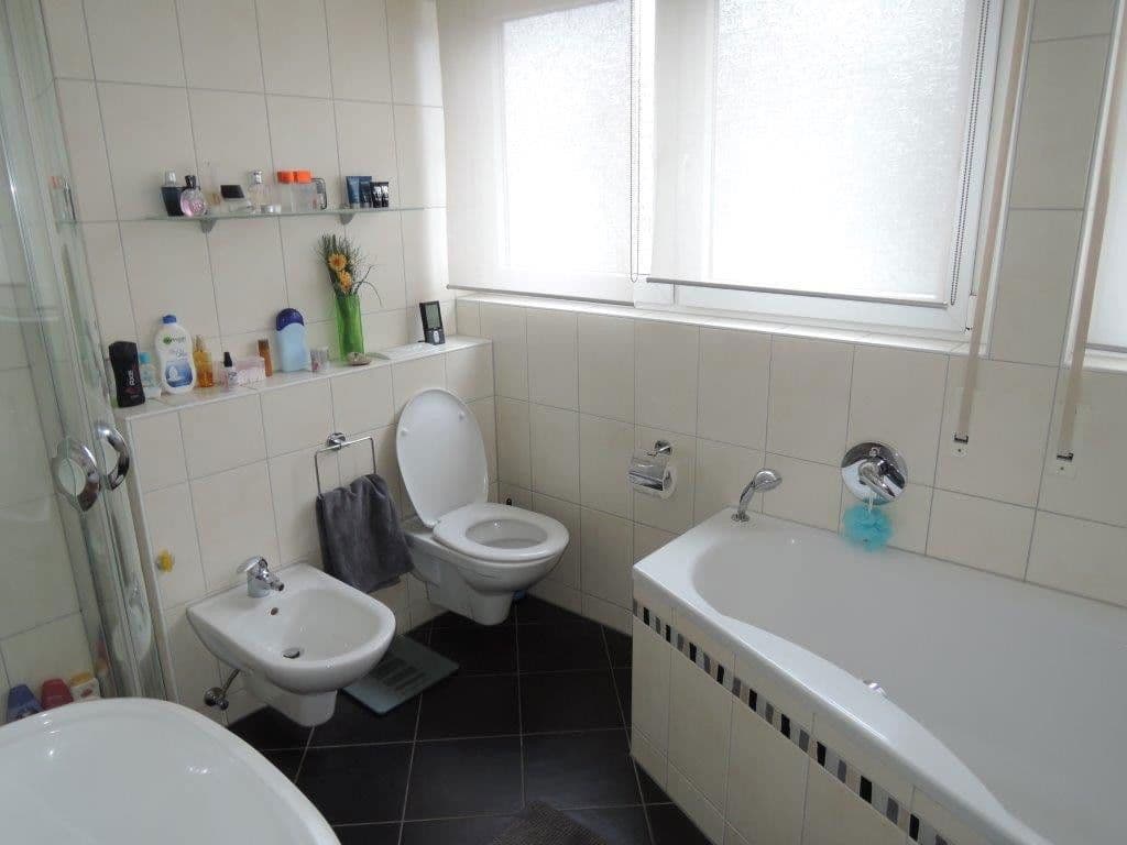 Prodej domu 245 m², pozemek 336 m², Reußensteinstr. 10, Böblingen, Bádensko-Württembersko Prodej domu 245 m², pozemek 336 m², Reußensteinstr. 10, Böblingen, Bádensko-Württembersko