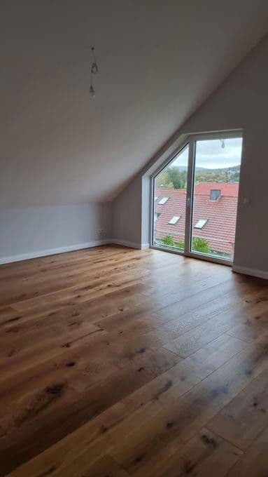 Pronájem bytu 3+1 86 m², Schlüchtern, Hessen Pronájem bytu 3+1 86 m², Schlüchtern, Hessen