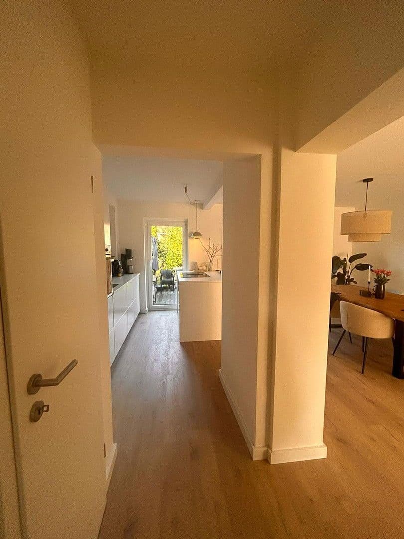 Prodej domu 120 m², pozemek 165 m², Reinbek, Šlesvicko-Holštýnsko Prodej domu 120 m², pozemek 165 m², Reinbek, Šlesvicko-Holštýnsko