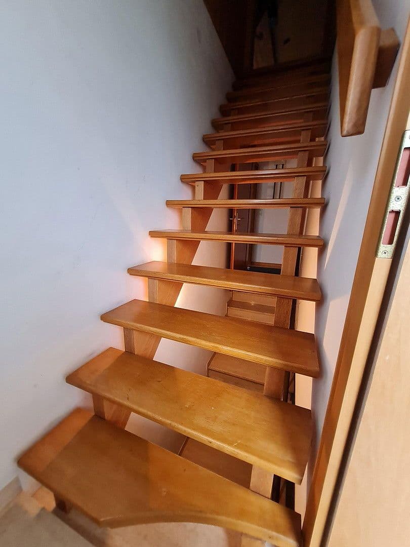 Prodej domu 139 m², pozemek 1.064 m², Lindacher Str. 5, Buchhofen, Bavorsko Prodej domu 139 m², pozemek 1.064 m², Lindacher Str. 5, Buchhofen, Bavorsko