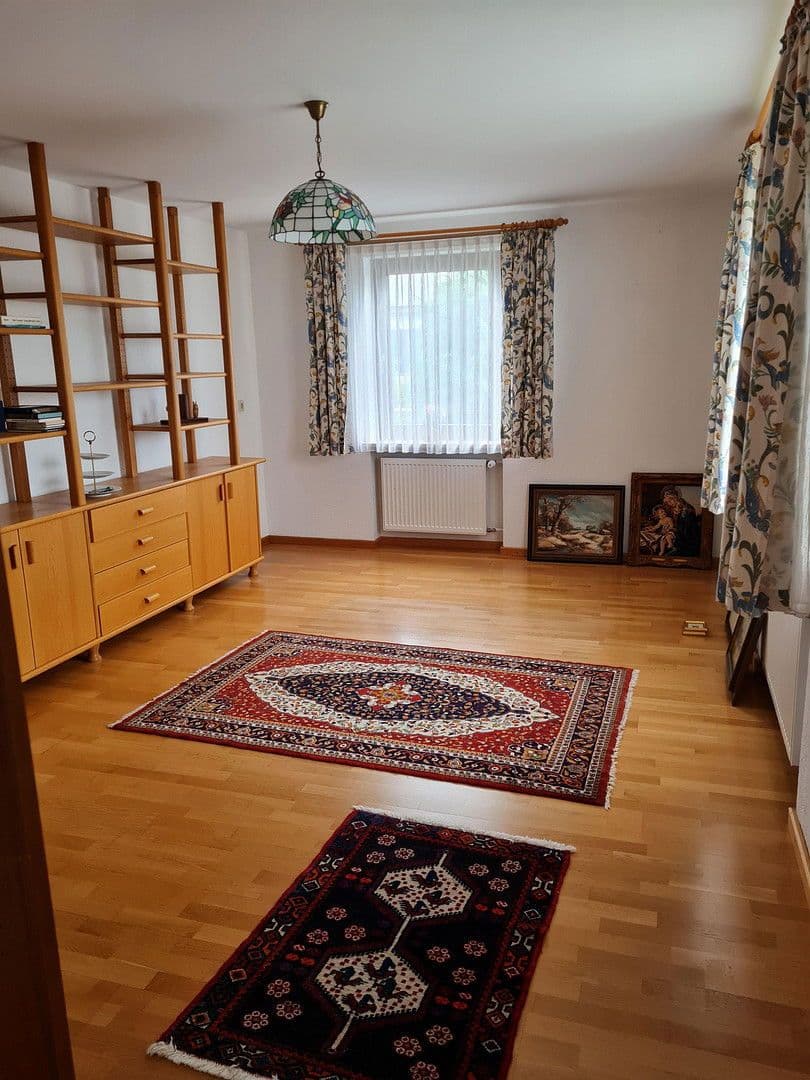 Prodej domu 139 m², pozemek 1.064 m², Lindacher Str. 5, Buchhofen, Bavorsko Prodej domu 139 m², pozemek 1.064 m², Lindacher Str. 5, Buchhofen, Bavorsko