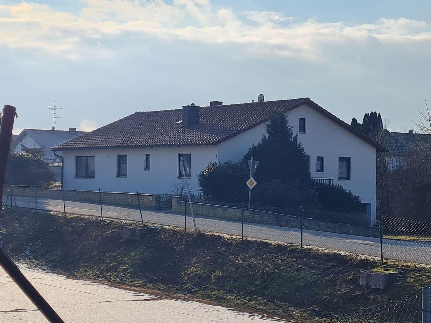 Prodej domu 139 m², pozemek 1.064 m², Lindacher Str. 5, Buchhofen, Bavorsko Prodej domu 139 m², pozemek 1.064 m², Lindacher Str. 5, Buchhofen, Bavorsko