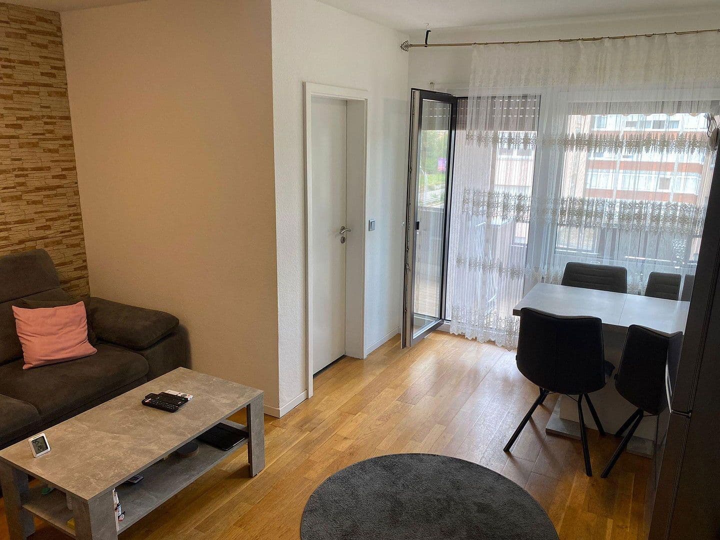 Pronájem bytu 2+1 45 m², Mannheim Käfertal, Bádensko-Württembersko Pronájem bytu 2+1 45 m², Mannheim Käfertal, Bádensko-Württembersko