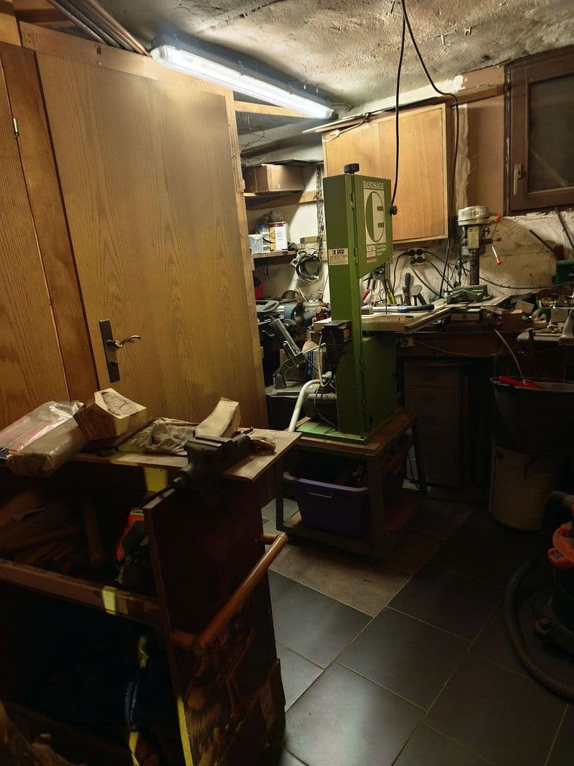 Prodej domu 285 m², pozemek 25 m², Am Markt 59, Lieser, Porýní-Falc Prodej domu 285 m², pozemek 25 m², Am Markt 59, Lieser, Porýní-Falc