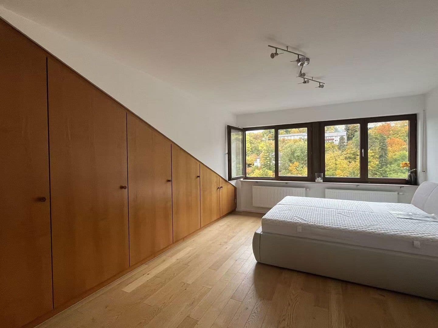 Prodej bytu 4+1 139 m², Herrensteige 5, Bad Mergentheim, Bádensko-Württembersko Prodej bytu 4+1 139 m², Herrensteige 5, Bad Mergentheim, Bádensko-Württembersko