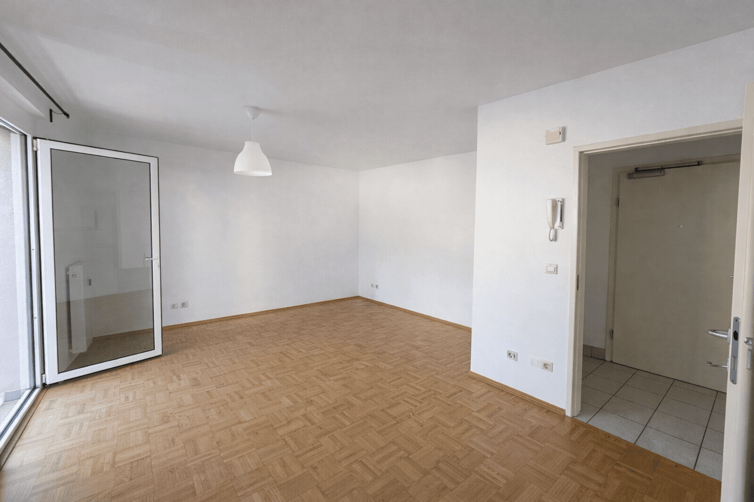 Pronájem bytu 1+1 30 m², Andritzer Reichsstraße 54, Graz, Štýrsko Pronájem bytu 1+1 30 m², Andritzer Reichsstraße 54, Graz, Štýrsko