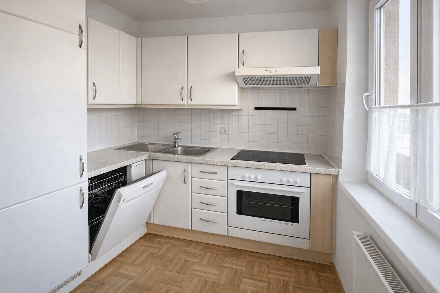 Pronájem bytu 1+1 30 m², Andritzer Reichsstraße 54, Graz, Štýrsko Pronájem bytu 1+1 30 m², Andritzer Reichsstraße 54, Graz, Štýrsko