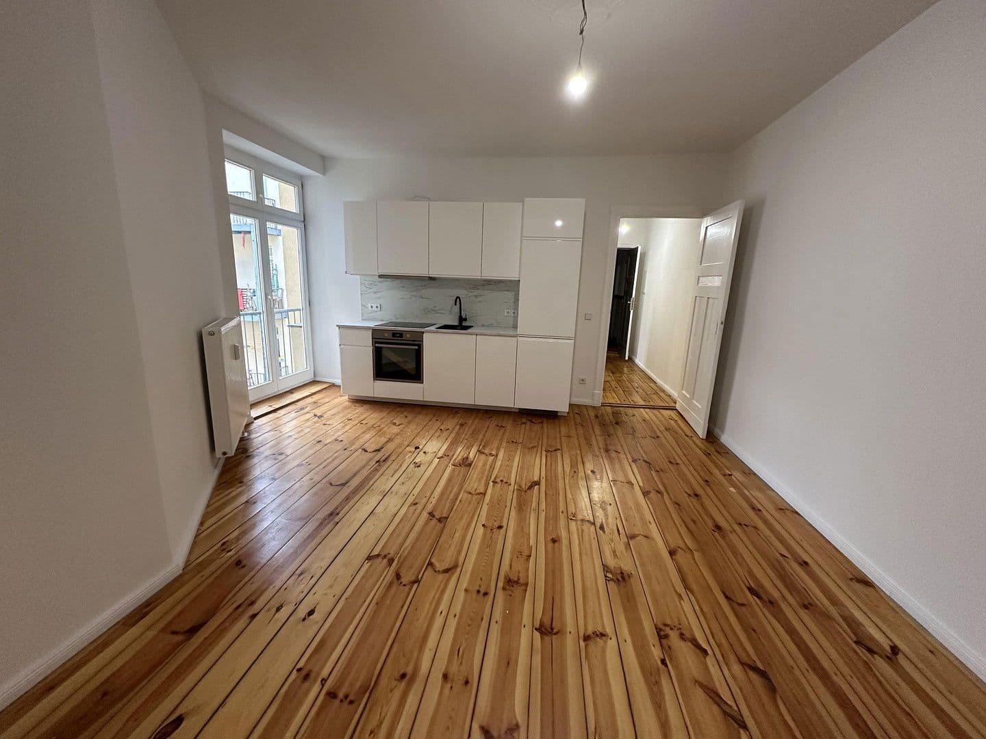Pronájem bytu 2+1 44 m², Berlin, Berlín Pronájem bytu 2+1 44 m², Berlin, Berlín