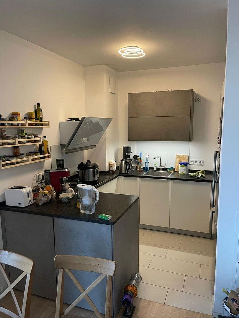 Pronájem bytu 2+1 75 m², Neudörferstraße 23, Nürnberg, Bavorsko Pronájem bytu 2+1 75 m², Neudörferstraße 23, Nürnberg, Bavorsko