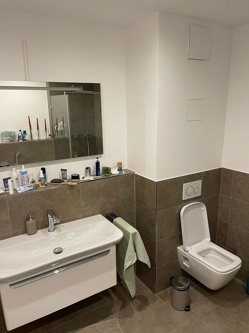 Pronájem bytu 2+1 75 m², Neudörferstraße 23, Nürnberg, Bavorsko Pronájem bytu 2+1 75 m², Neudörferstraße 23, Nürnberg, Bavorsko