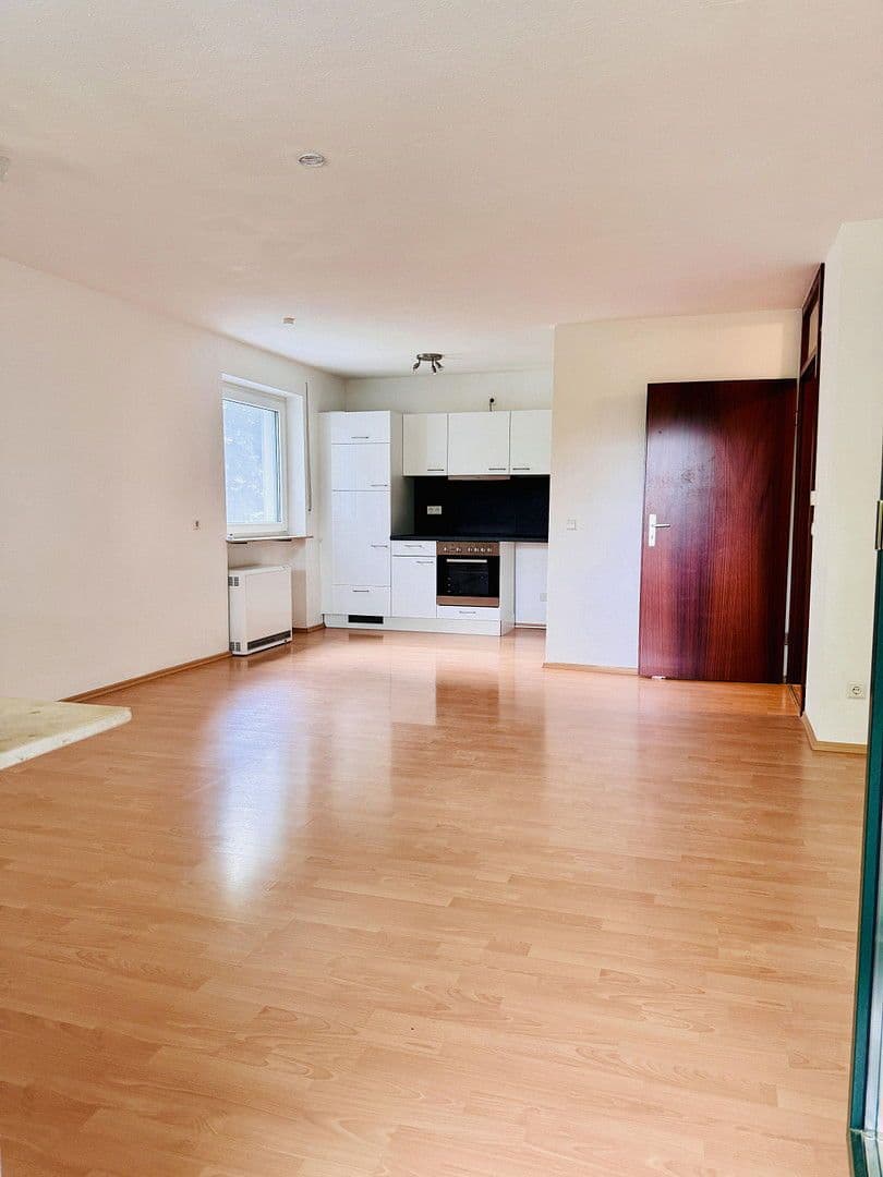 Pronájem bytu 1+1 42 m², Salierstraße 22, Waiblingen, Bádensko-Württembersko Pronájem bytu 1+1 42 m², Salierstraße 22, Waiblingen, Bádensko-Württembersko